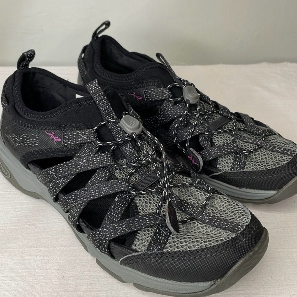 Chaco Outcross Evo 1 Women's Black & Gray Outdoor Sandal Shoe